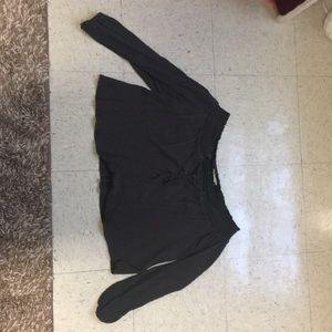 Off the shoulder top fits like a small